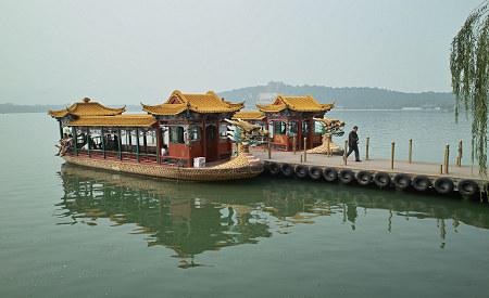 Boote auf dem Kunming See