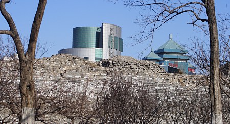 Reste der Stadtmauer von Peking