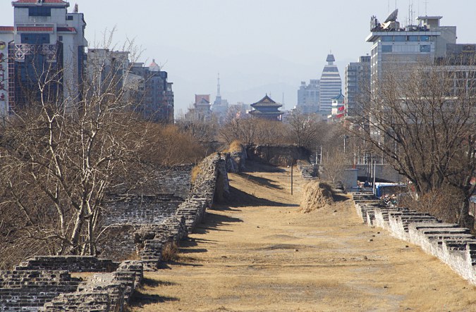 Reste der alten Stadtmauer von Peking