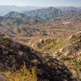 Blick auf das Bergland im Norden Pekings · Yinshan Talin im Herbst 银山塔林