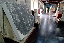 Ausstellungsraum im Beijing Stone Carving Art Museum
