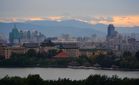 Blick auf Peking, wolkiger Sonnenuntergang