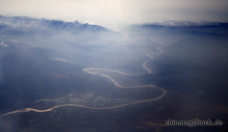 Gelber Fluss im Gebirge zwischen Zhongwei und Lanzhou, Luftaufnahme