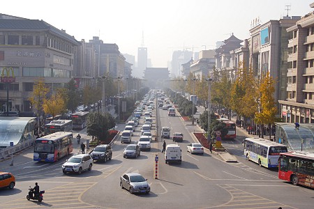 Blick vom Glockenturm nach Süden (Südstraße, Südtor), Xi'an